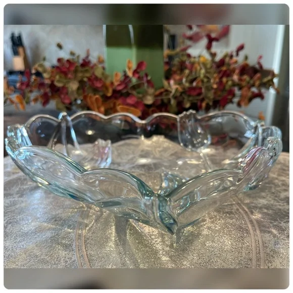 Mikasa-Tivoli Crystal Heart Shaped Tulip Serving Bowl/Platter-9 1/2" - Picture 7 of 7